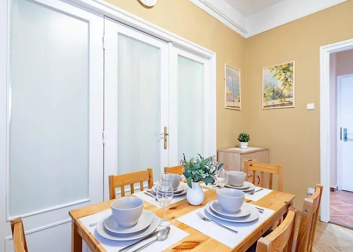 - Free Parking - 布达佩斯