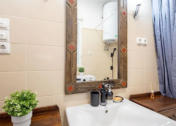 - Free Parking - * בודפשט