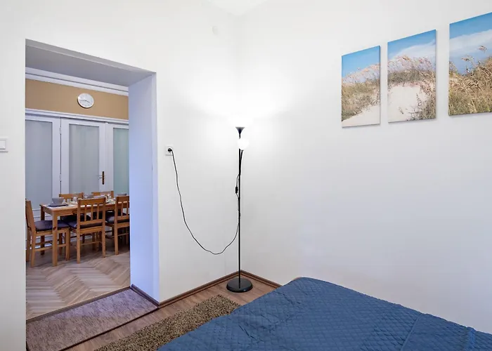 - Free Parking - דירה